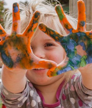 paint hands