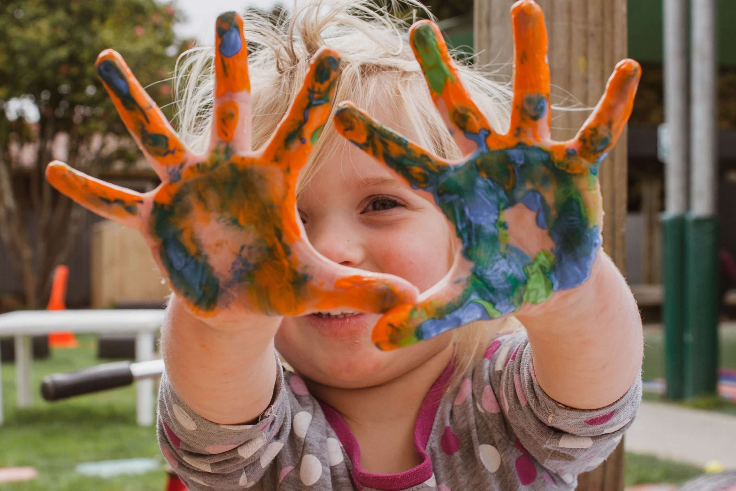 paint hands